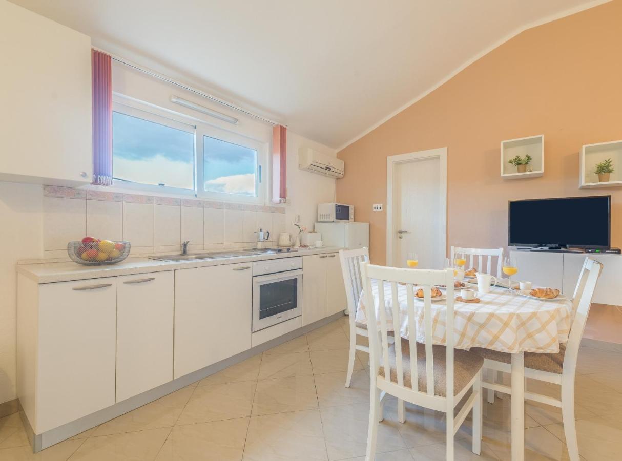 Apartments Maria Kukljica Εξωτερικό φωτογραφία