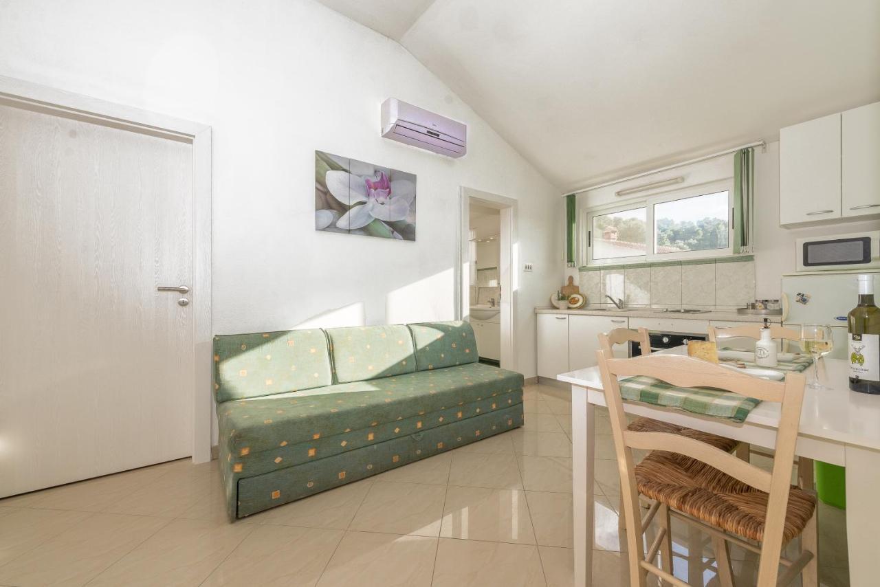 Apartments Maria Kukljica Εξωτερικό φωτογραφία