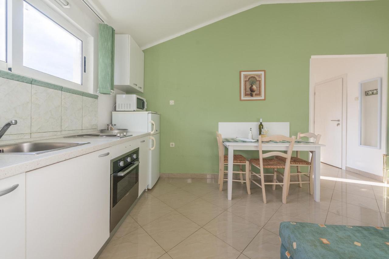 Apartments Maria Kukljica Εξωτερικό φωτογραφία