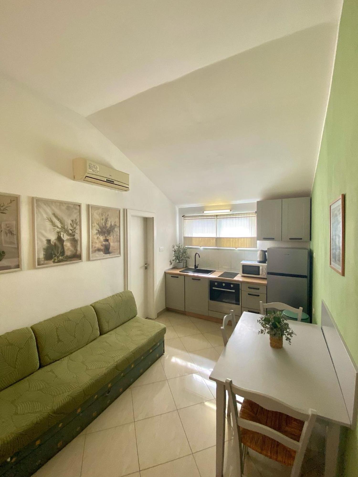 Apartments Maria Kukljica Εξωτερικό φωτογραφία